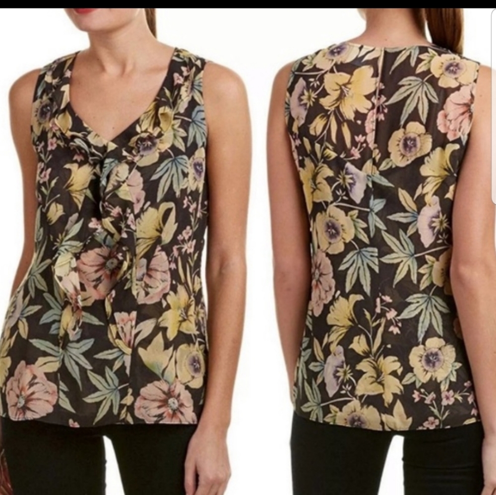 Cabi Oskara nights floral ruffle blouse. Sz. Large